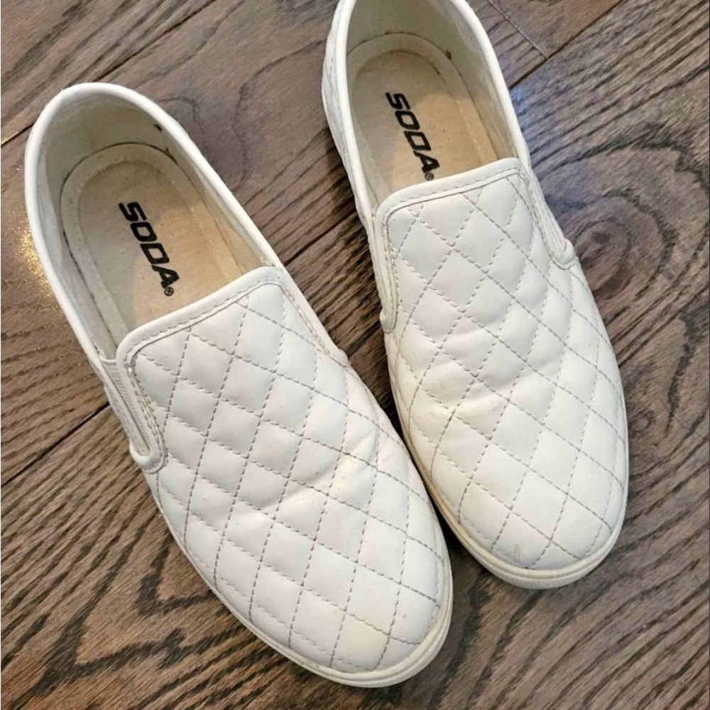Soda Womens Quilted White Slip-On Loafers
